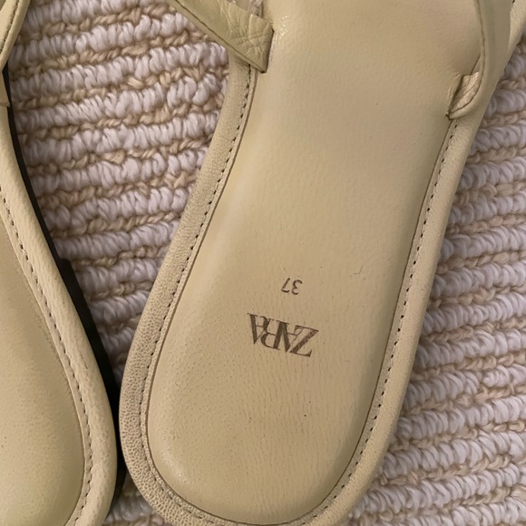 Zara Yellow Square Toe Strap Sandals, size 37 - Picture 2 of 3